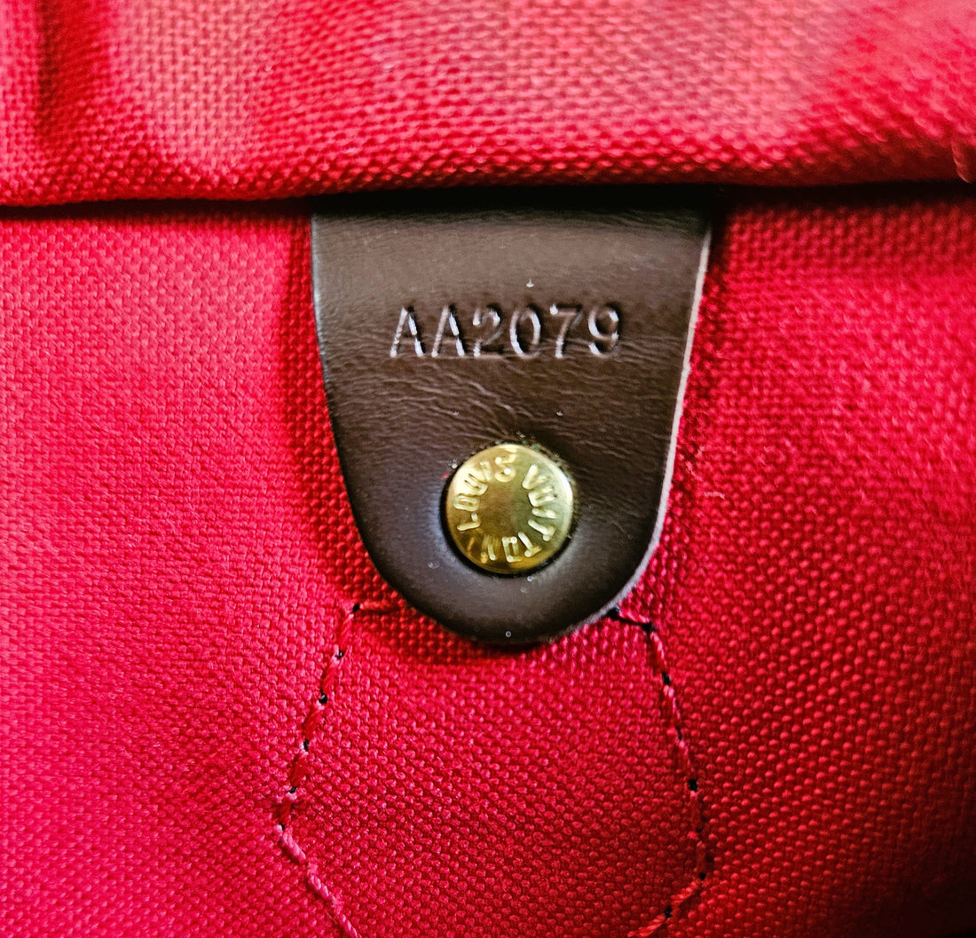 Ist ein Date Code von Louis Vuitton Beweis für die Echtheit?