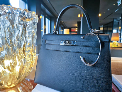 Taschenhalter für den Tisch - Metallfinish silber